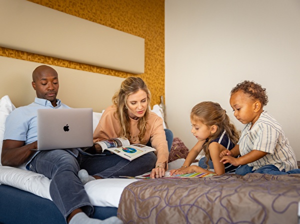  Connecting Family Room for kids and parents